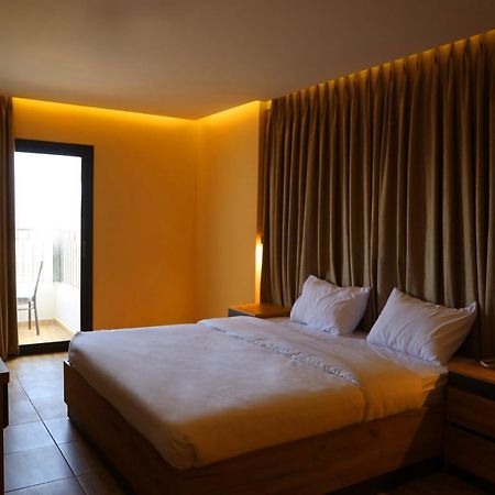 The Palm Hotel Aqaba Exteriör bild